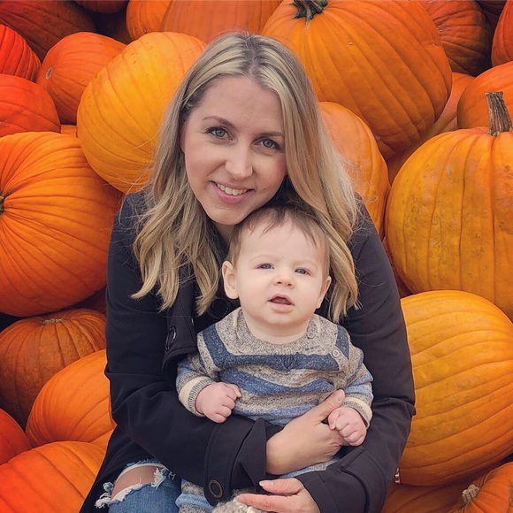 Meet your Posher, Heather - Picture 1 of 1